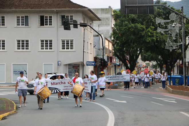 Marcha do Silêncio lembra as vítimas de acidentes de trânsito