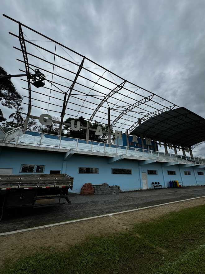 Estádio João Butschardt ganha nova cobertura metálica