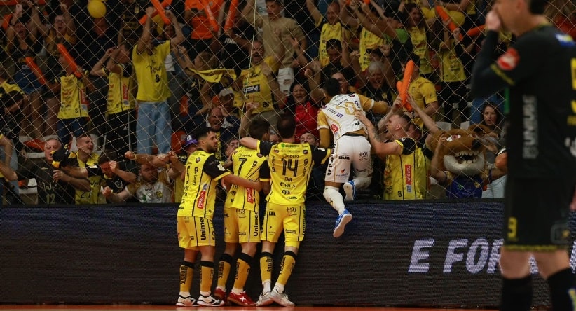 Futsal: Depois de 14 anos, Jaraguá do Sul é campeão da LNF em 2024