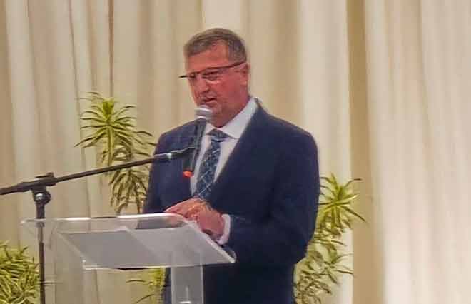 Kasmirski, Saplinski e vereadores