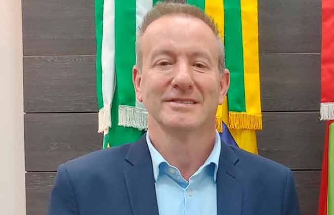 Schroeder assegura R$ 10,4 milhões para infraestrutura e maquinários
