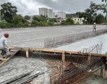 Nova ponte sobre o Rio Jaraguá recebe concreto na superestrutura