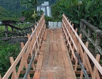Ponte da Zanotti liberada para pedestres e ciclistas