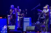 Fã catarinense canta com Ben Harper em show na Grande Florianópolis e surpreende plateia
