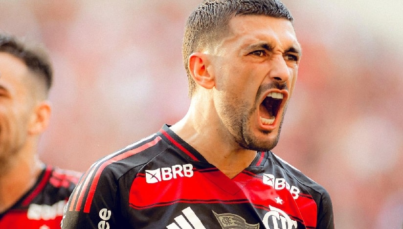 Futebol: Flamengo goleia o Corinthians e lidera o Campeonato Brasileiro