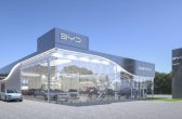 Prestes a chegar a Jaraguá do Sul, BYD ultrapassa Tesla e assume liderança mundial no setor de carros elétricos
