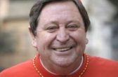 Cardeal nascido no Norte de SC é um dos 3 catarinenses que participarão da escolha de novo papa
