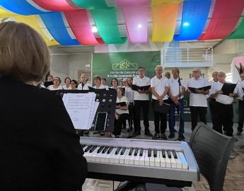 Prefeitura realiza evento de Páscoa para idosos