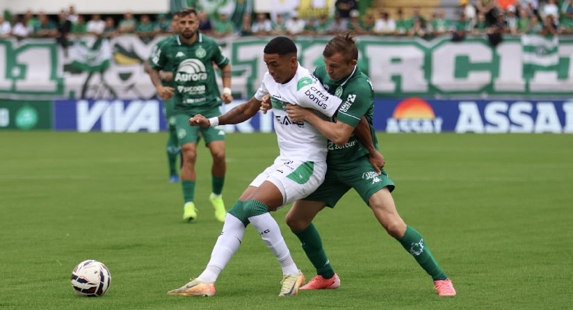Futebol: Coritiba ganha da Chape em Santa Catarina pela Série B