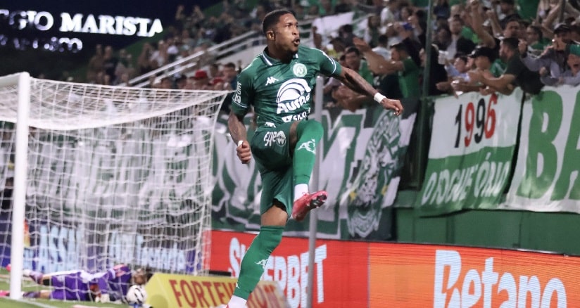 Futebol: Chapecoense supera o Athletic na Arena Condá