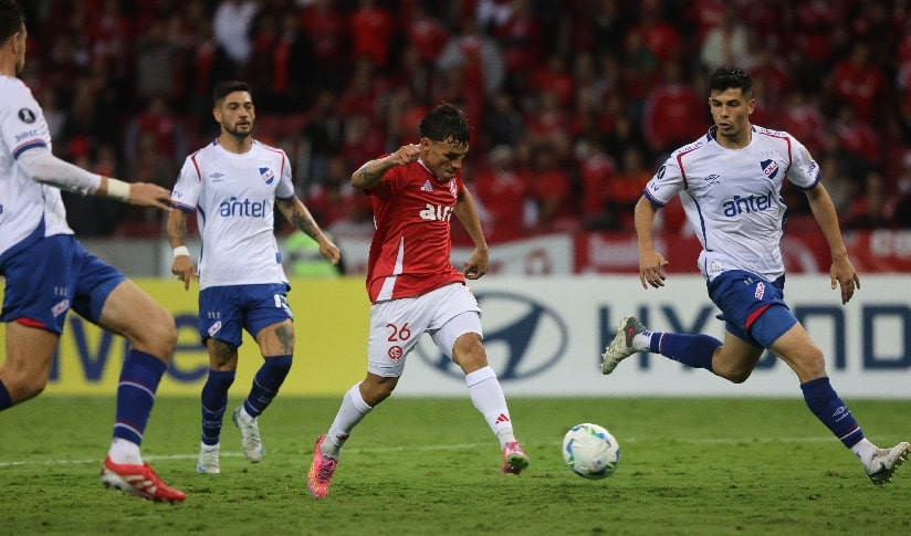 Futebol: Inter tem apagão inicial e leva três gols, mas luta e empata com Nacional