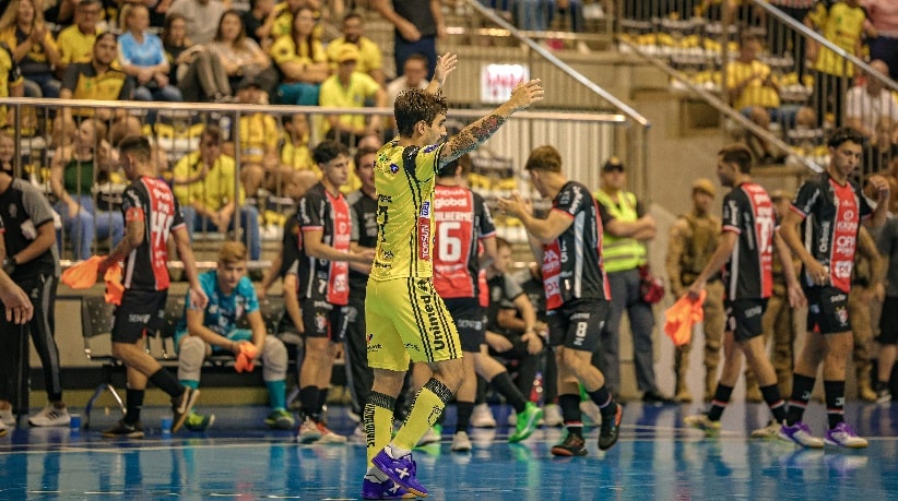Futsal: Jaraguá vence clássico contra Joinville pela Série Ouro