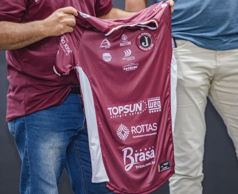 Futebol: Juventus promove evento com apresentação da nova camisa