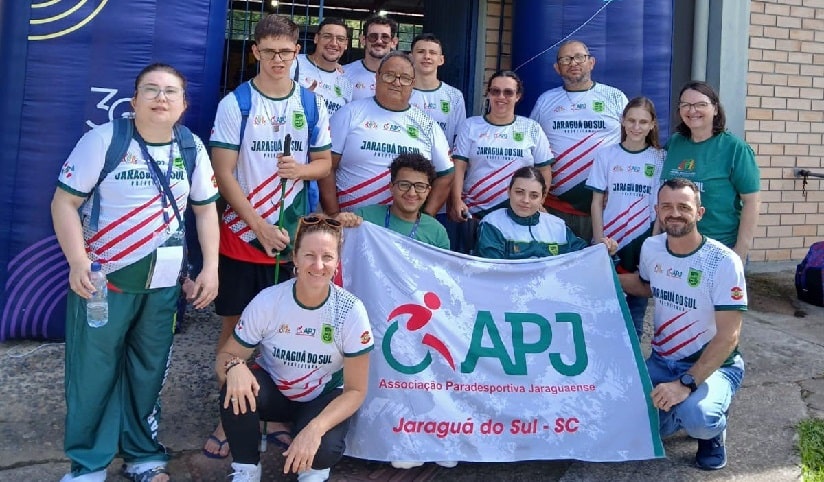 Paradesporto: Atletas da natação e atletismo se destacam em Meeting Paralímpico