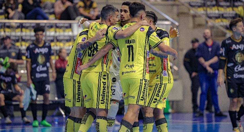 Futsal: Jaraguá vence o Criciúma e mantém 100% na Série Ouro