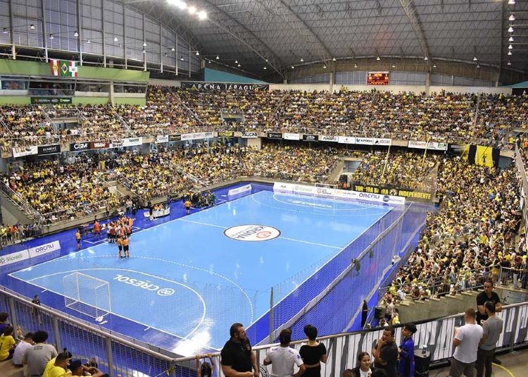 Vista da Arena Jaraguá onde será instalado o novo piso flutuante com amortecimento.