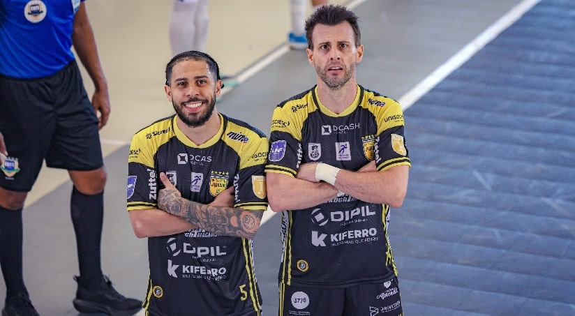 Futsal: Jaraguá bate o Pato e está na final da Taça Brasil