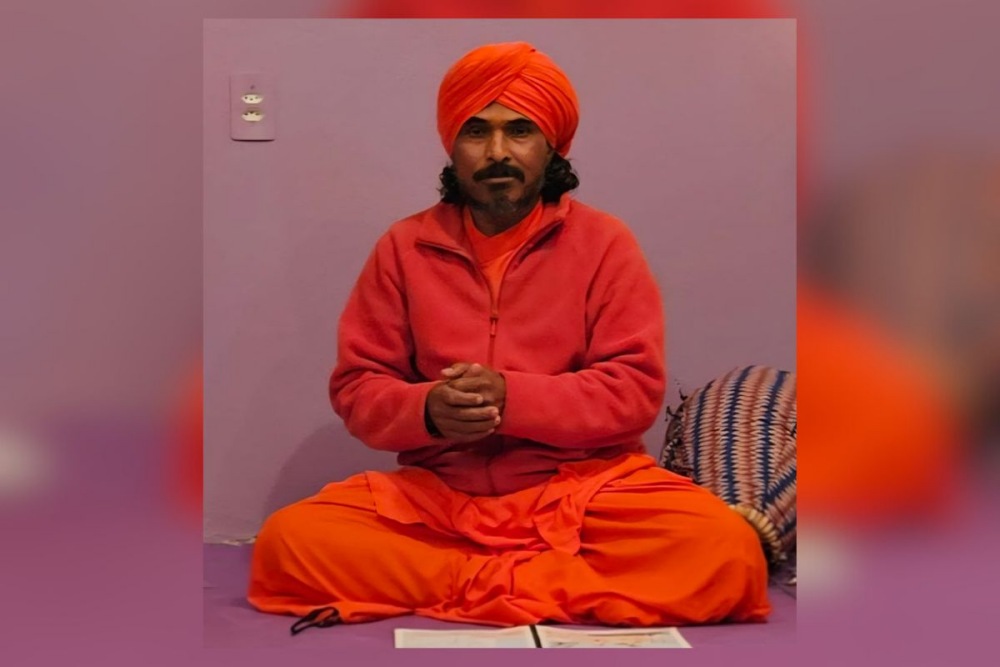 Monge indiano Dada Yukteshananda, da tradição Ananda Marga, em Jaraguá do Sul