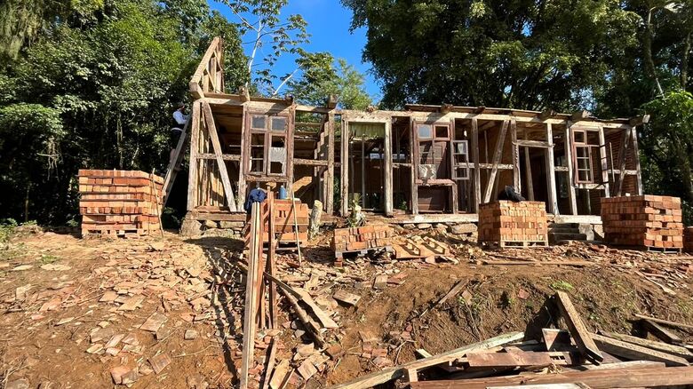 Desmontação da Casa Selke em Jaraguá do Sul