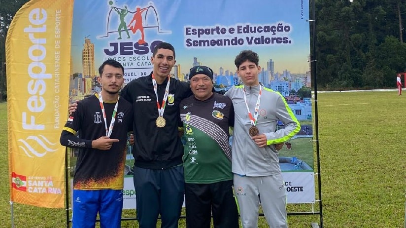 Atletismo: Jovem de Schroeder é ouro nos Jogos Escolares de Santa Catarina
