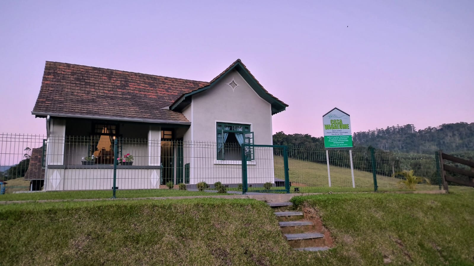 Quer ver vagalumes de perto em Jaraguá do Sul? Vai rolar caminhada noturna em março; veja como participar