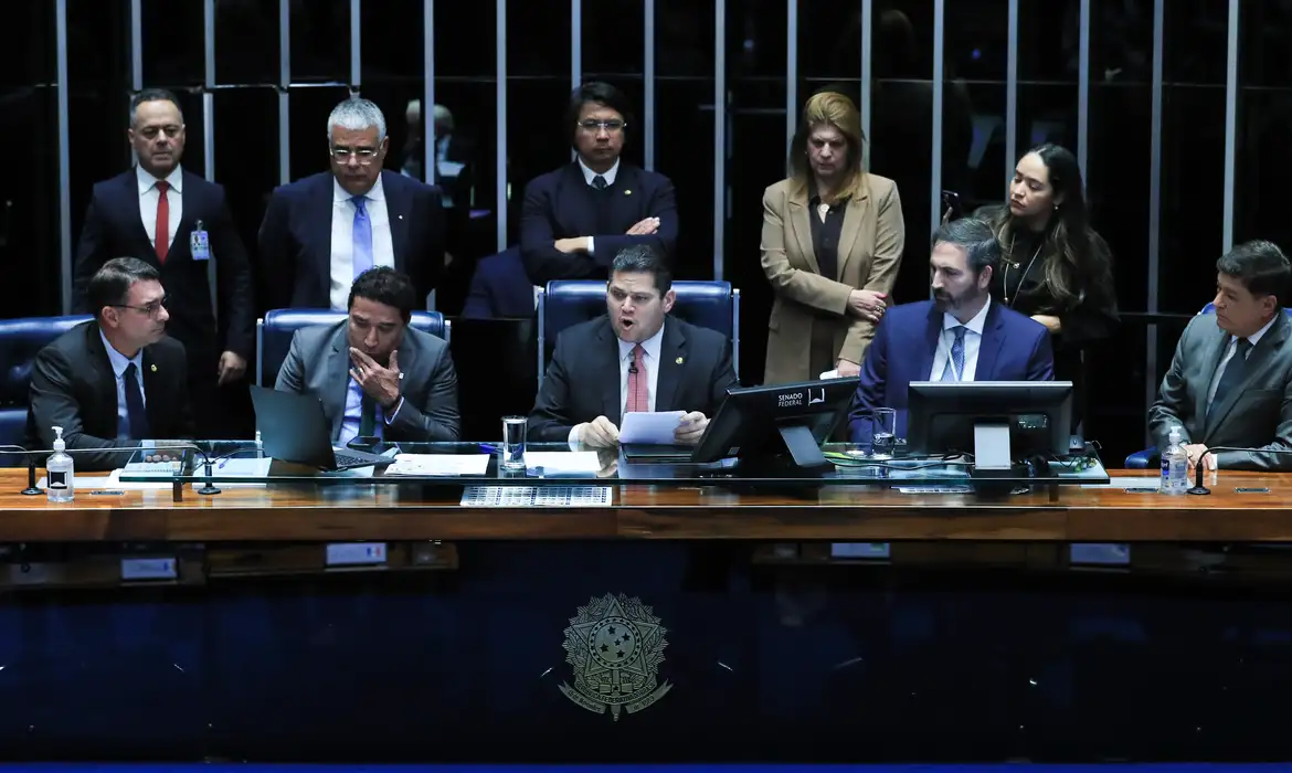 Por que Lula vetou o aumento de deputados? Veja os argumentos