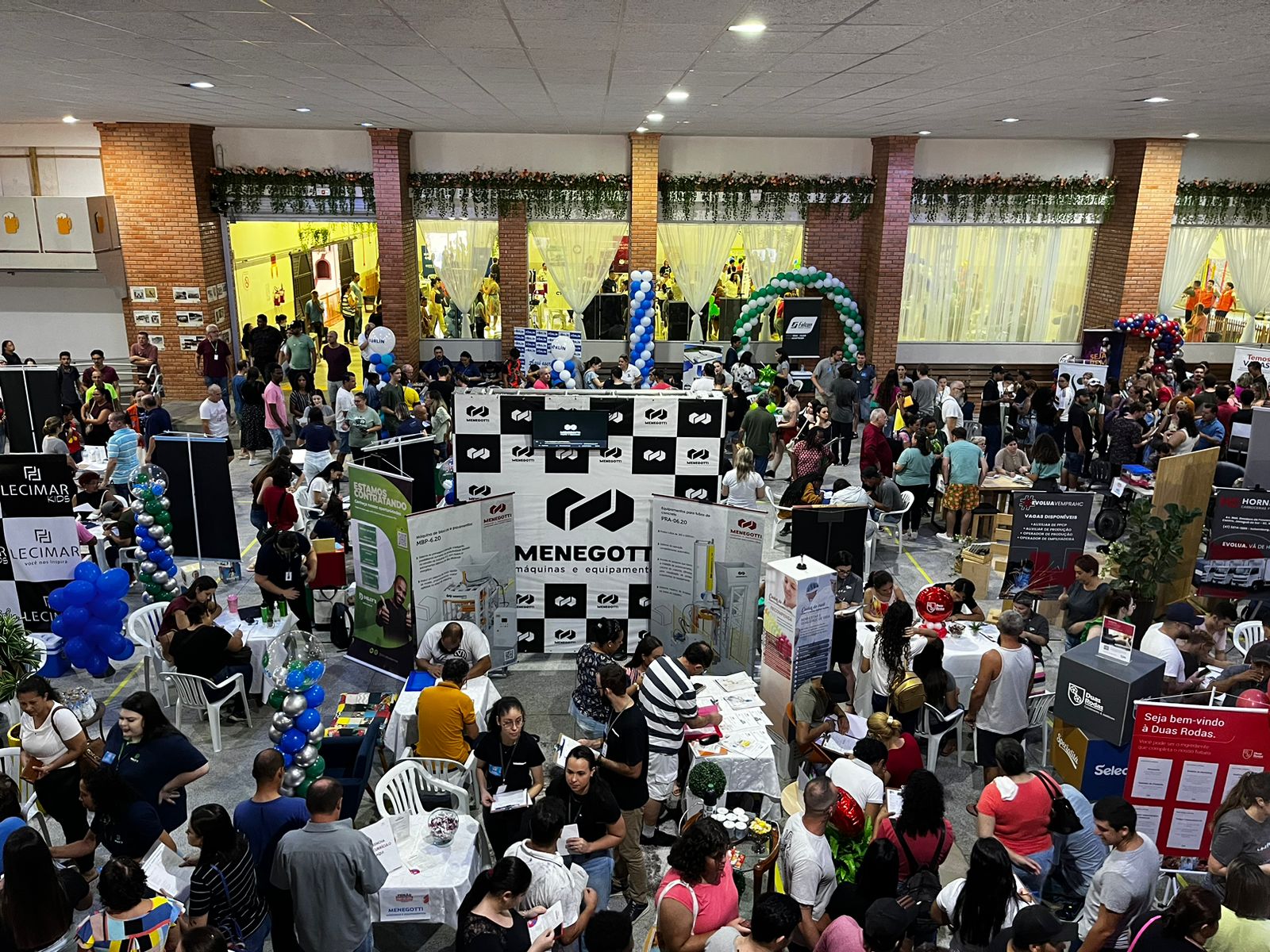 Jaraguá do Sul: indústria e serviços lideram oferta de empregos