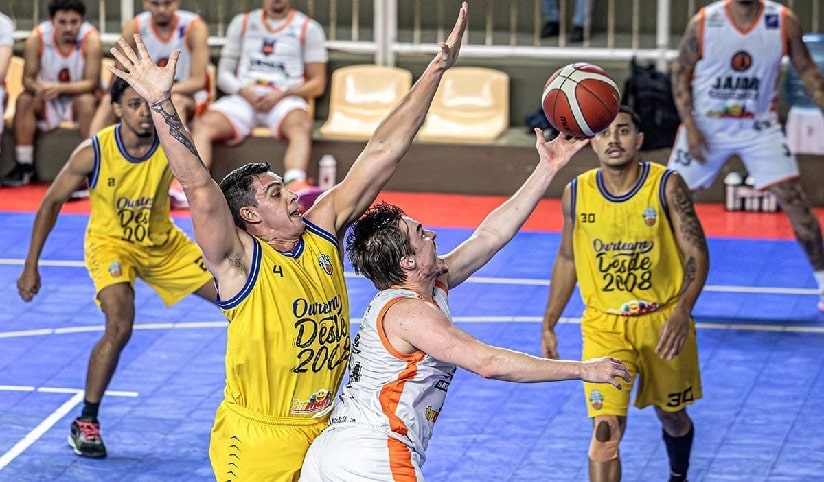 Basquete: AJAB vence jogo emocionante e segue 100% no estadual