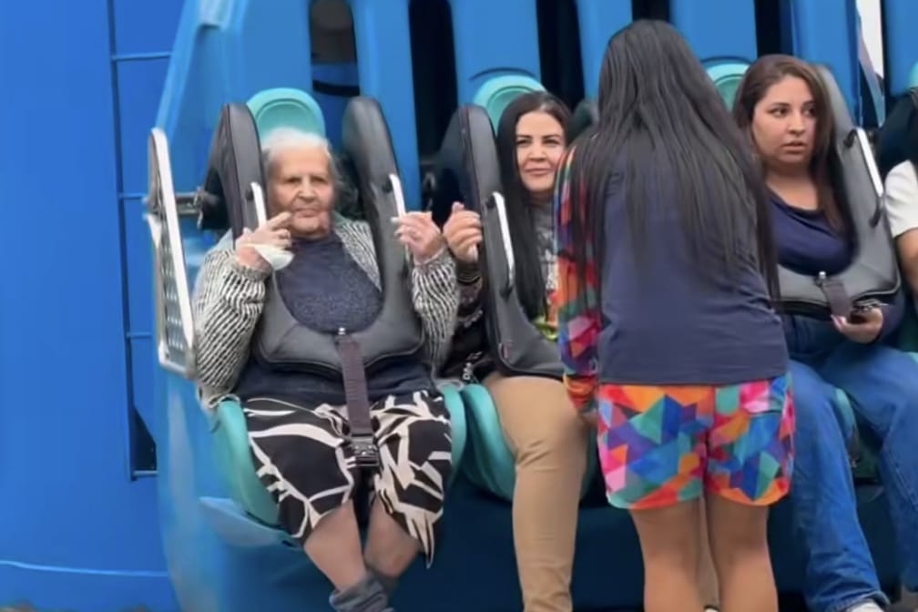 VÍDEO: Aos 88 anos, idosa realiza sonho e encara queda de 100 metros no Beto Carrero