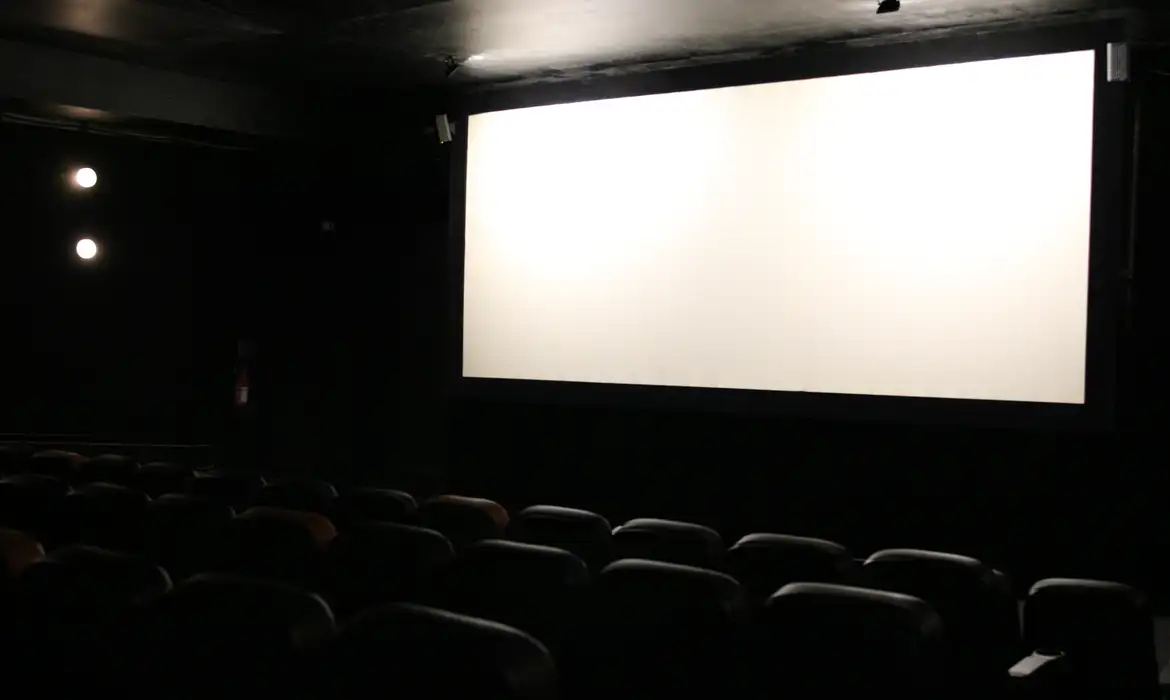 Brasil se aproxima de número de sessões de cinema do período pré-pandemia