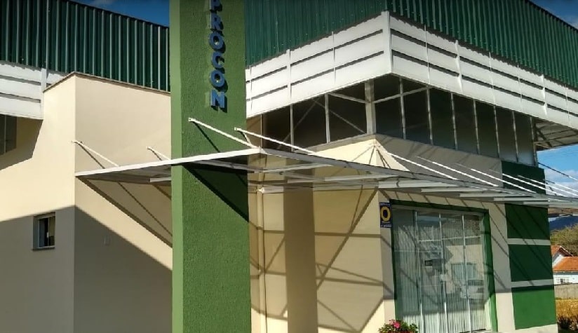 Procon de Schroeder alerta para novo golpe envolvendo falsa central do INSS