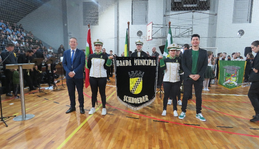 Schroeder faz Ato Cívico no Dia da Independência do Brasil