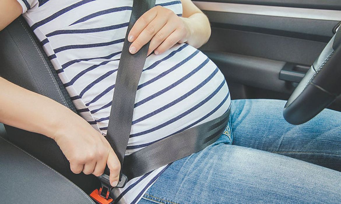 Gestantes ao volante: médicos alertam para riscos e cuidados