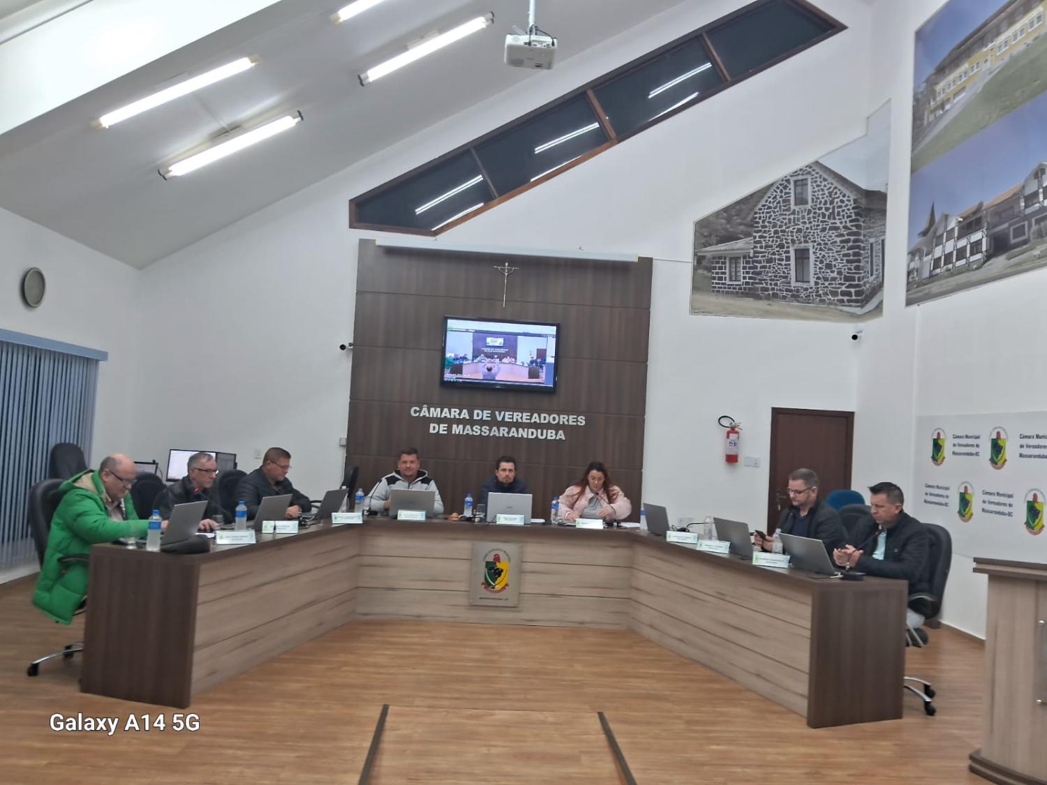 Vereadores aprovam Projeto de Lei nº 046/2025 na sessão de 24 de julho de 2025