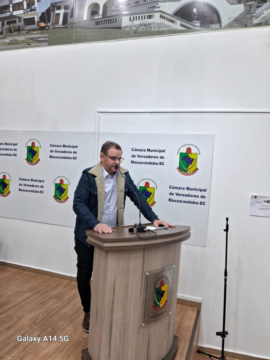 Vereadores de Massaranduba aprovam requerimento para reforma de pontos de ônibus