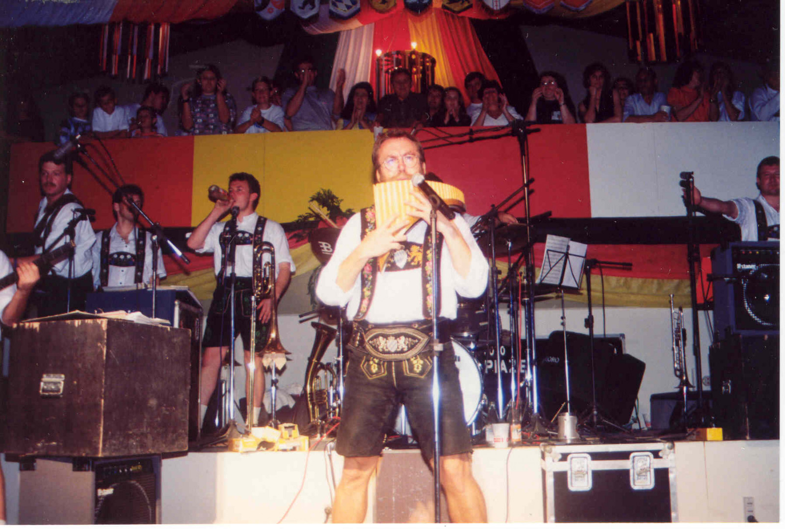 3 bandas alemãs que já tocaram na Schützenfest e marcaram a história da festa