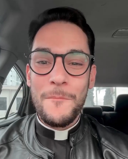 Padre de SC recebe pedido por Odete Roitman, vídeo viraliza e Débora Bloch reage