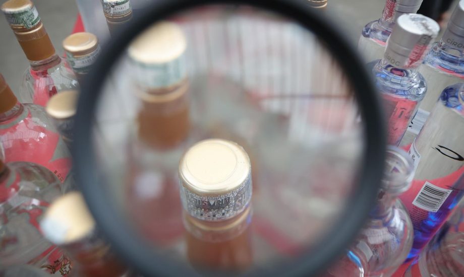 Brasil registra aumento de casos e mortes por intoxicação por metanol