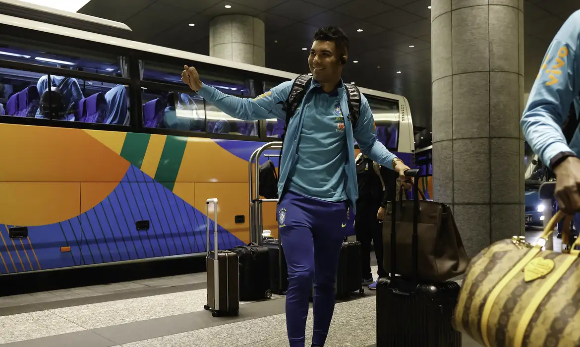 Seleção Brasileira Chega a Tóquio Para Amistoso Contra Japão