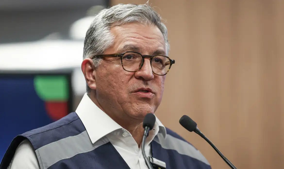 Saúde reforça estoque de antídoto contra intoxicação por metanol