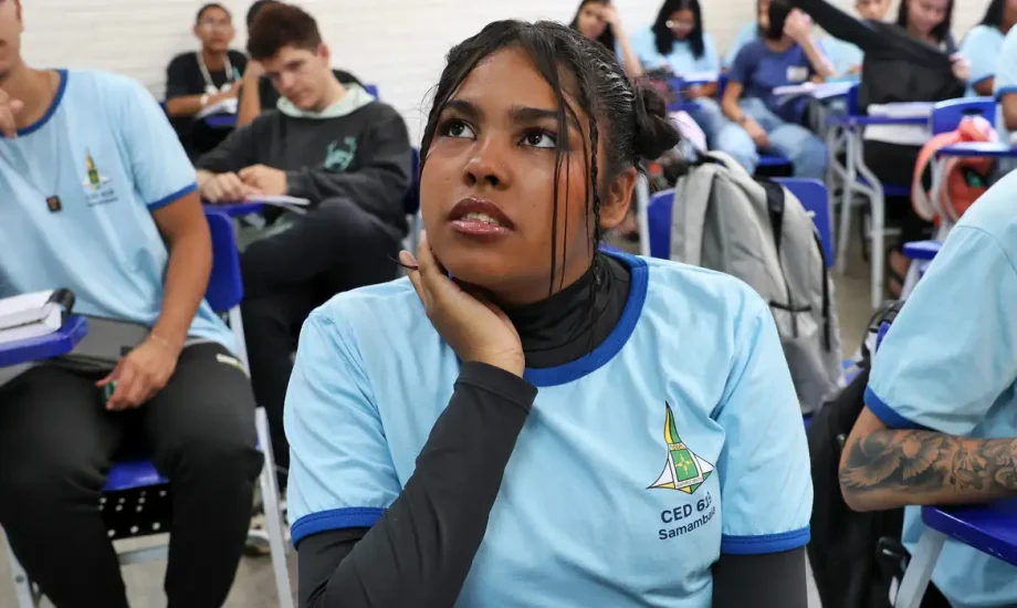 Estudantes nascidos em julho e agosto recebem 8ª parcela do Pé-de-Meia