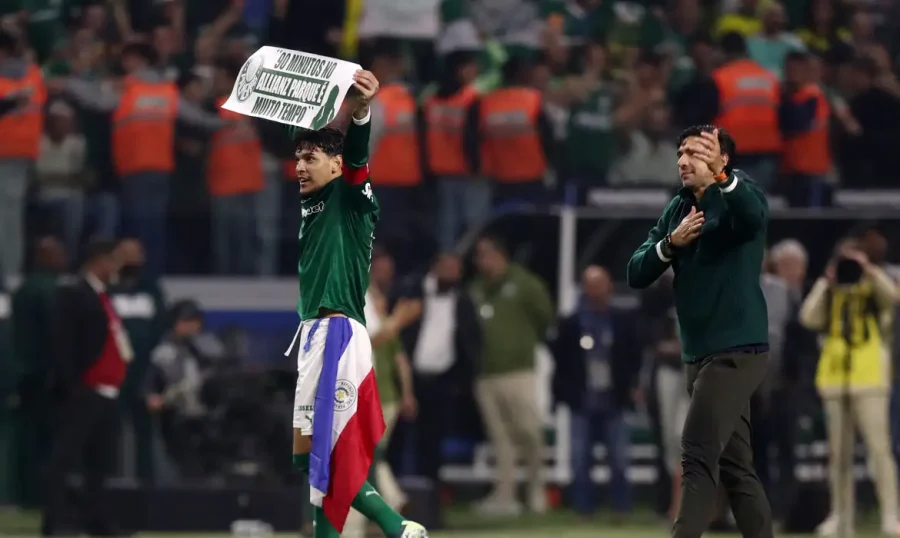 Palmeiras atropela LDU e vai encarar Flamengo na final