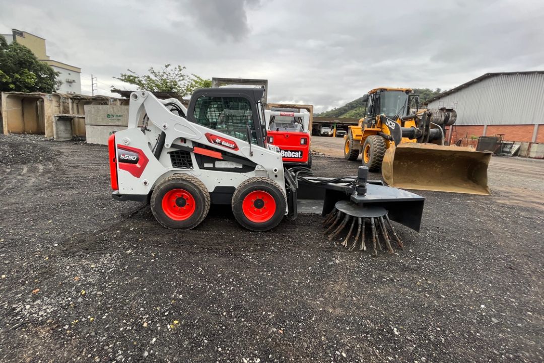 Jaraguá do Sul testa novas máquinas para modernizar limpeza urbana