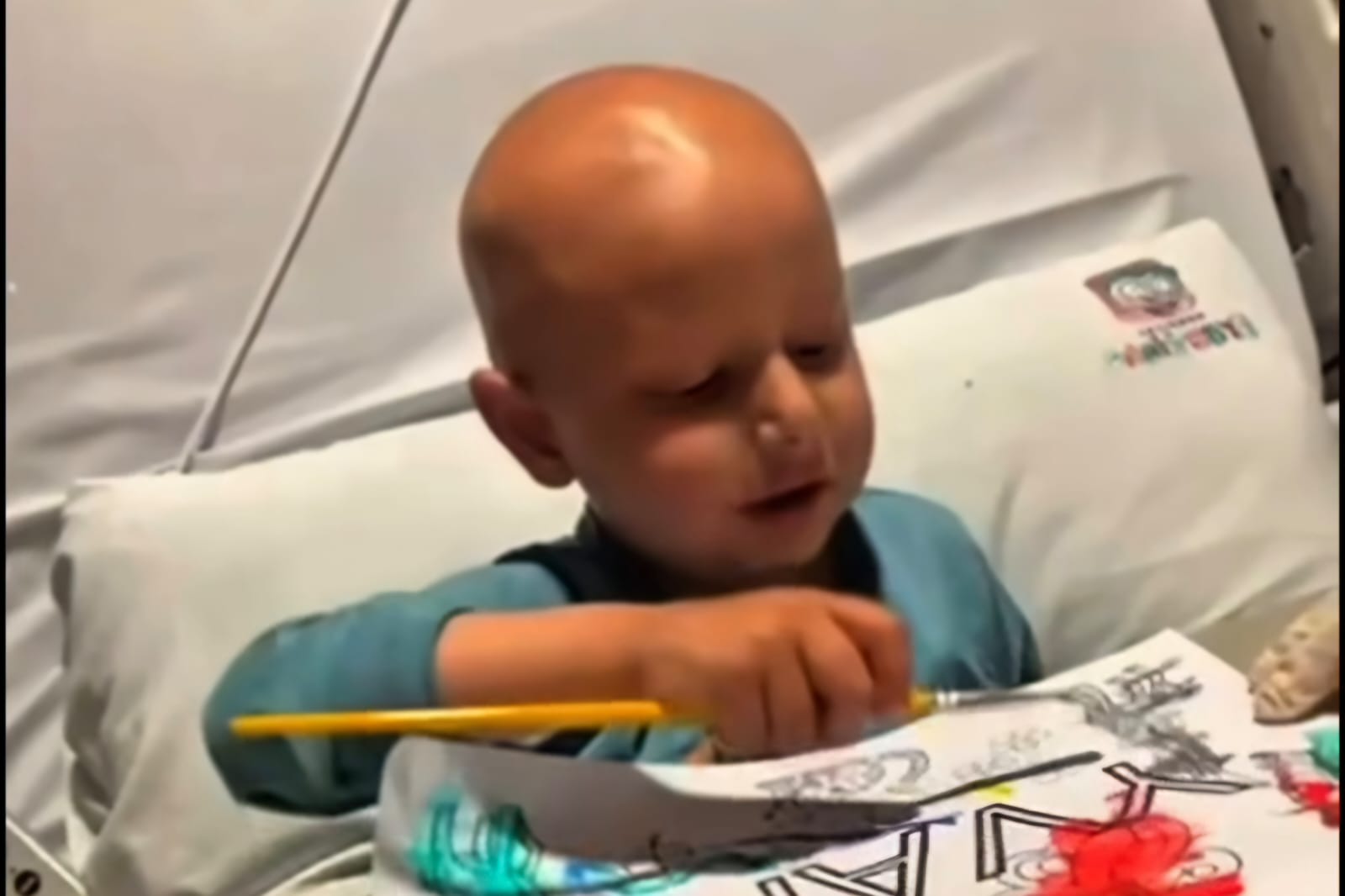 Família de Jaraguá pede ajuda para pagar tratamento do filho com câncer; saiba como doar