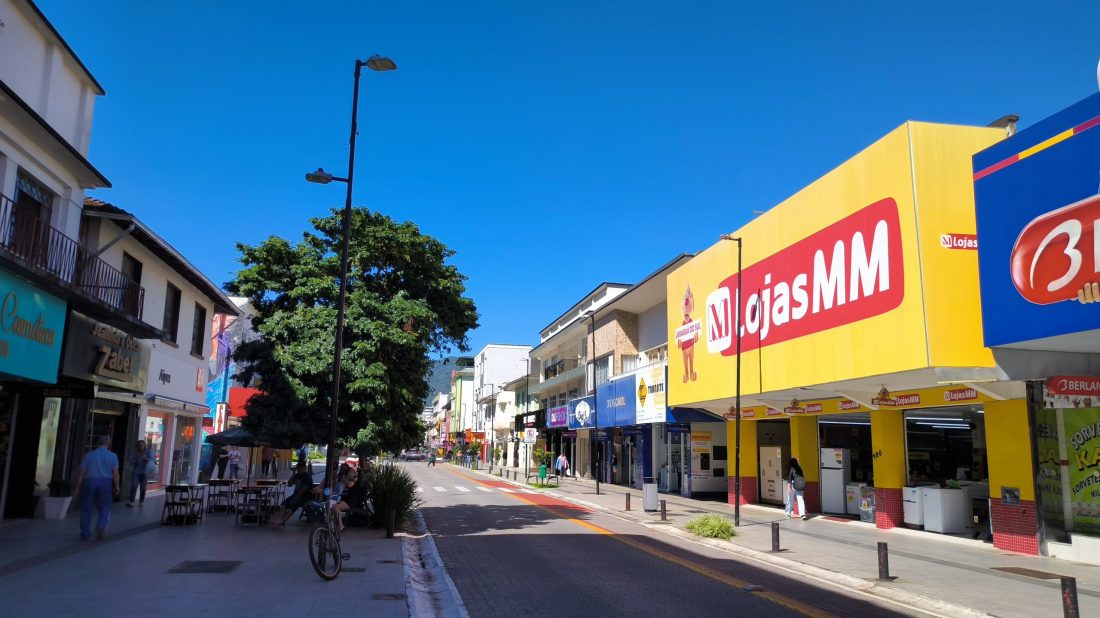 Calor intenso e instabilidade: o que esperar do clima para o fim de semana em Jaraguá