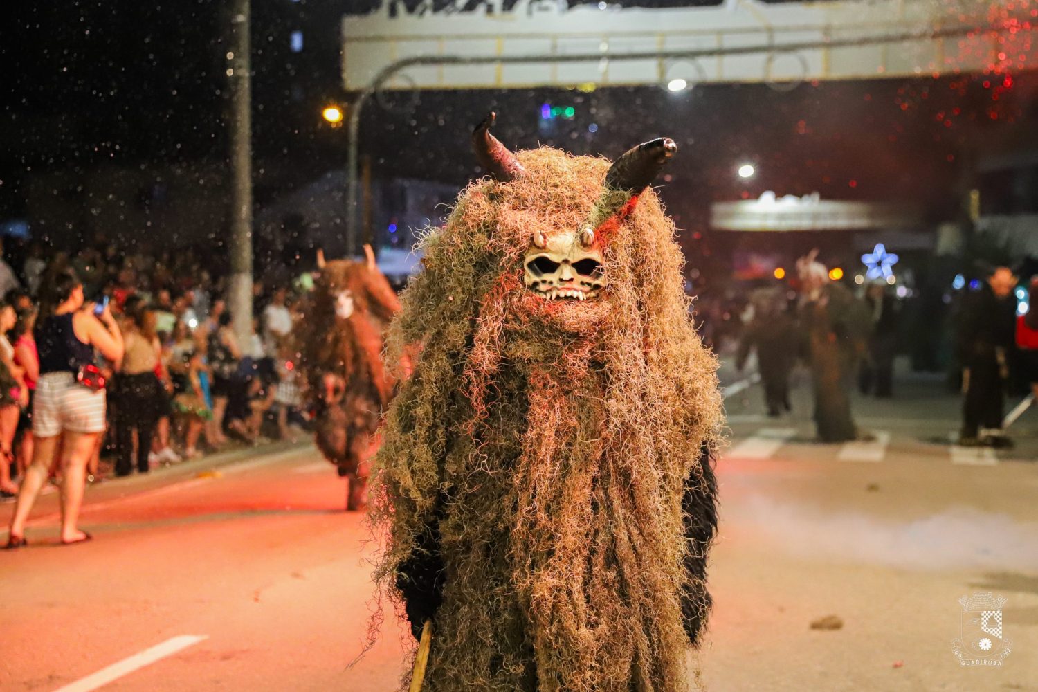 Conheça o “Papai Noel do mato” que virou tradição natalina em Santa Catarina