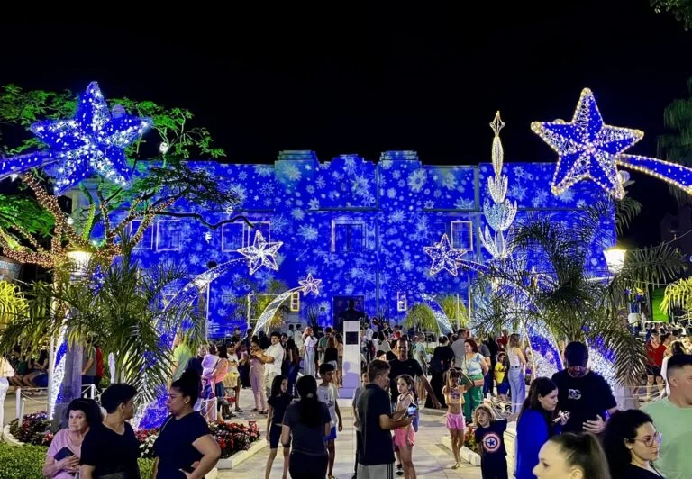 Jaraguá do Sul acende as luzes de Natal nesta quarta-feira com chegada do Papai Noel