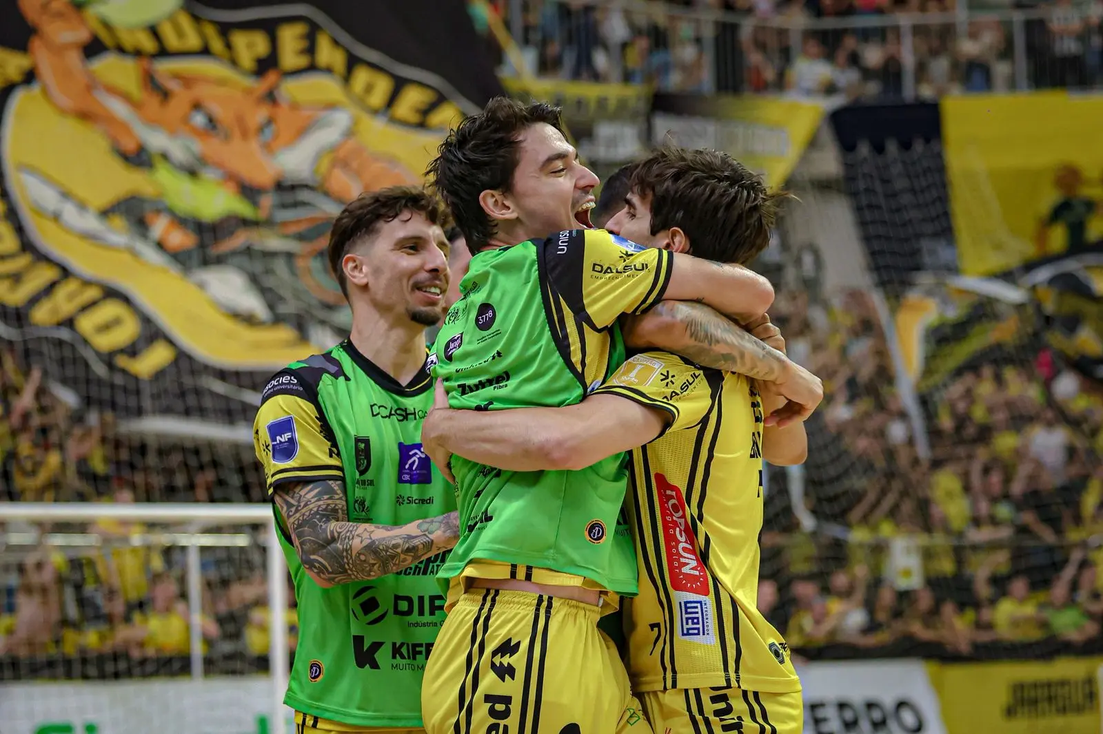 Assista ao vivo: Jaraguá decide vaga na final da Liga Futsal contra o Atlântico