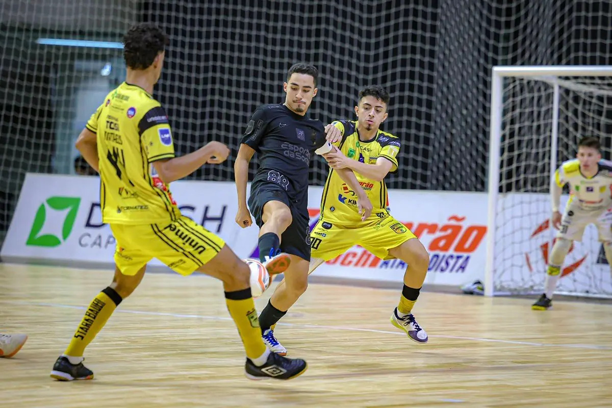 Jaraguá Futsal x Joinville com entrada gratuita! Equipes se enfrentam nesta quarta (19) na final da LNF Talentos