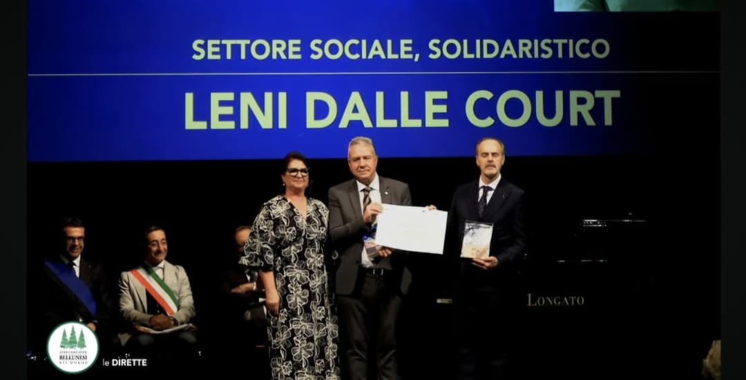 Jaraguaense é premiada na Itália por manter viva a cultura dos antepassados